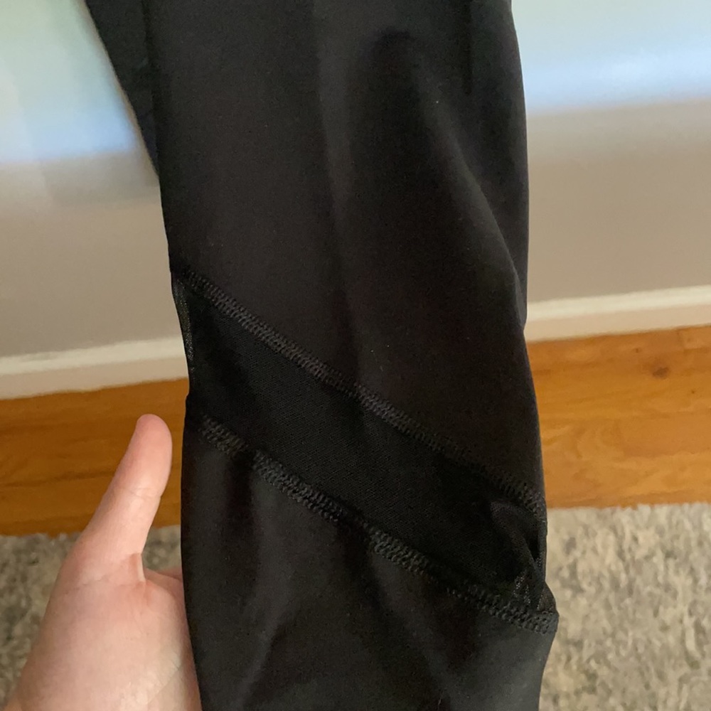 Leggings with mesh. New with tag